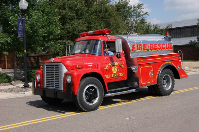 International Harvester Loadstar Loadstar Firetruck - Manual